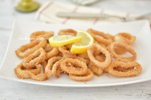 Anelli di calamari dorati al forno